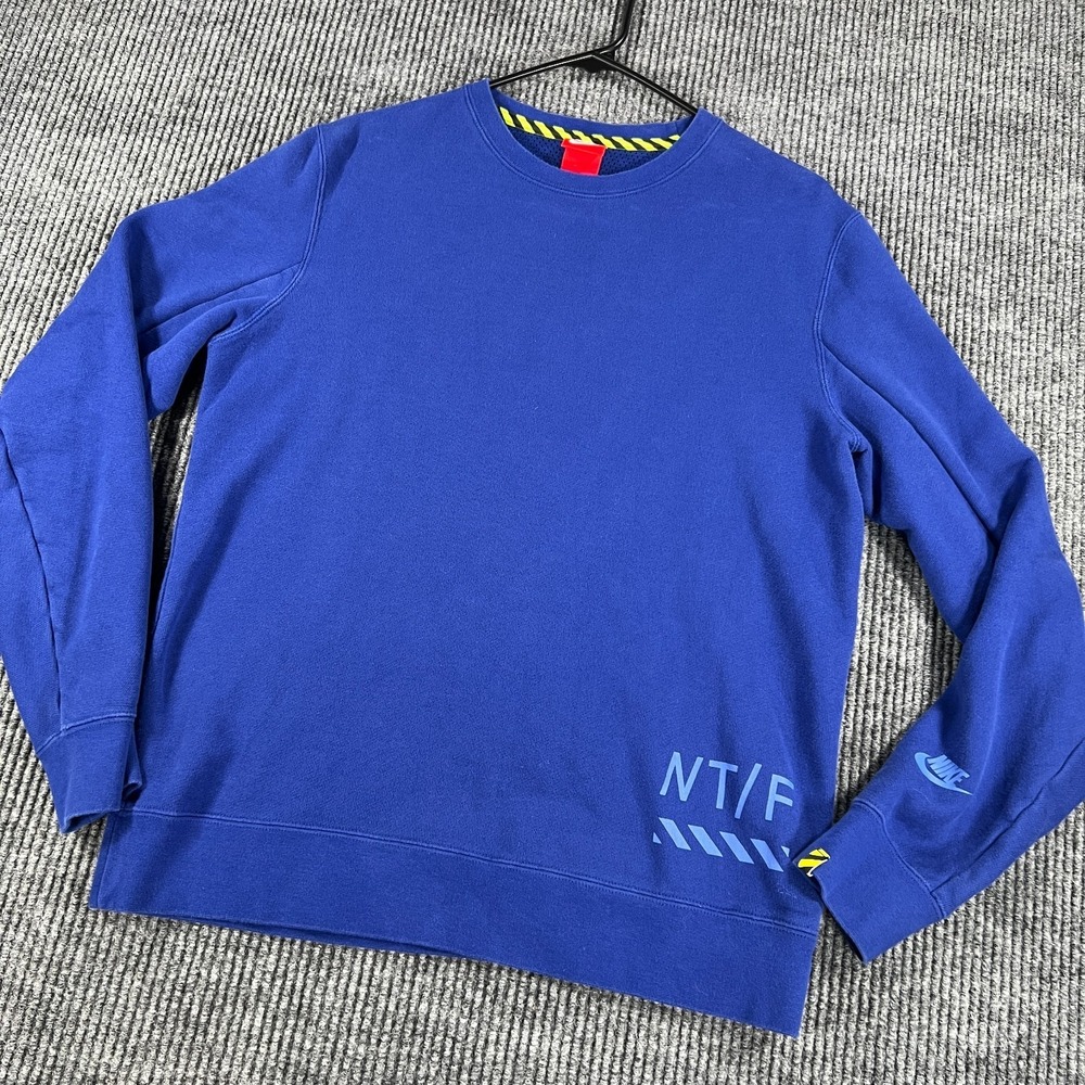 Nike Sweatshirt Womens Medium Blue Long‎ Sleeve Pullover Crew Active Casual